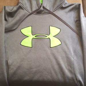 Under armour hoodie. Size Small adult. EUC